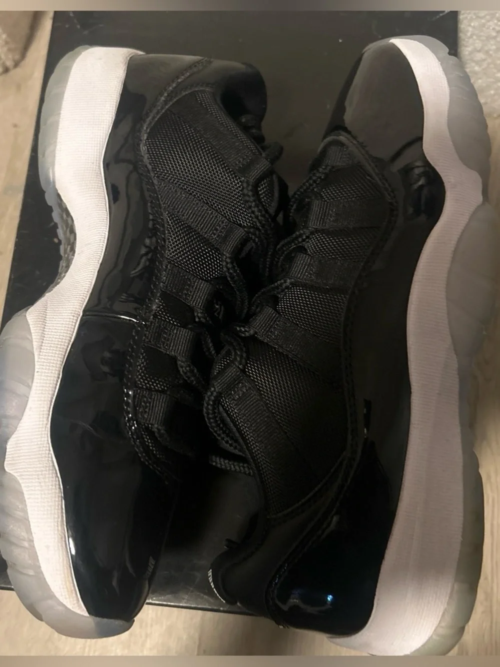 Jordan 11 retro low